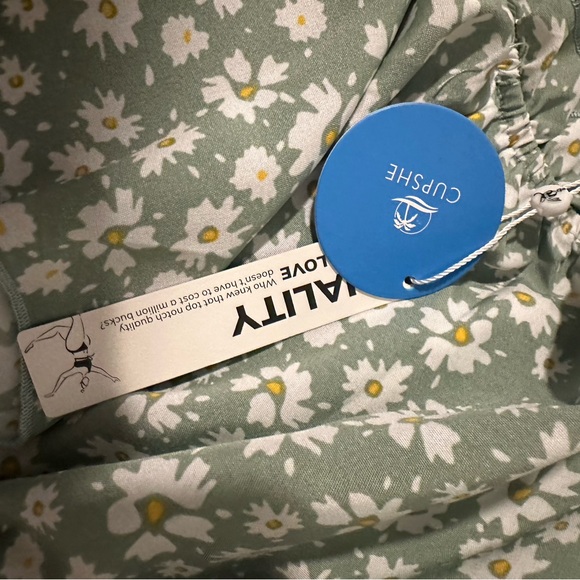 CUPSHE Women Maxi Off Shoulder Ditsy Floral Print Short Sleeve A-Line Dress (L) - Picture 4 of 4